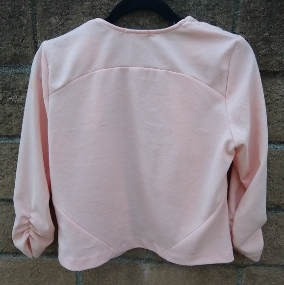 Blazer - Picture 3 of 5